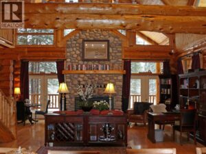 104 White Avenue, Bragg Creek