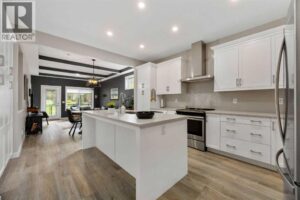 84 Riviera Court, Cochrane