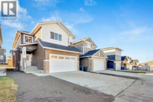 566 Rivercrest View, Cochrane