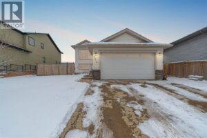 153 Beaconwood Place, Fort McMurray