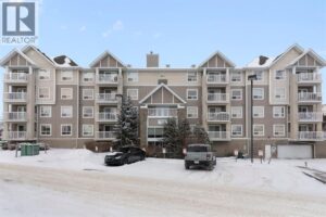 128 Centre Avenue, Cochrane