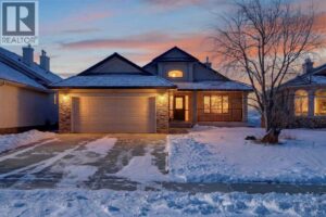 180 Gleneagles View, Cochrane