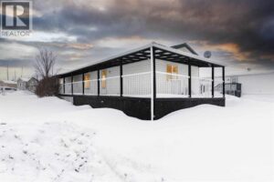 100 Palomino Close, Fort McMurray
