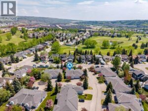 8 Riverview Circle, Cochrane