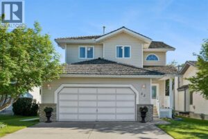 52 West Edge Road, Cochrane