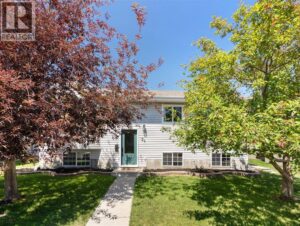 34 West Mcmanus Road, Cochrane