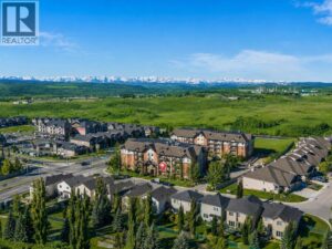 15 Sunset Square, Cochrane