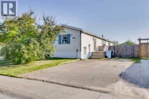 105 Hoehne Street, Fort McMurray