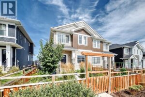 182 River Heights Drive, Cochrane