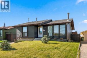 84 Glendale Way, Cochrane