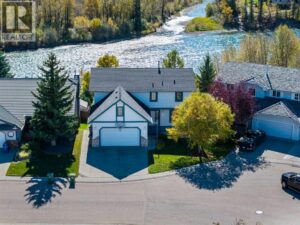 52 West Mitford Crescent, Cochrane