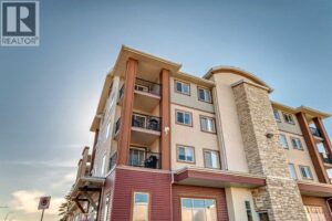 505 Railway Street West, Cochrane